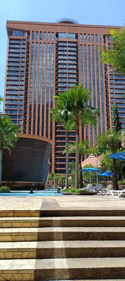 Plaza Apartment At Berjaya Times Square Kl Kuala Lumpur Dış mekan fotoğraf